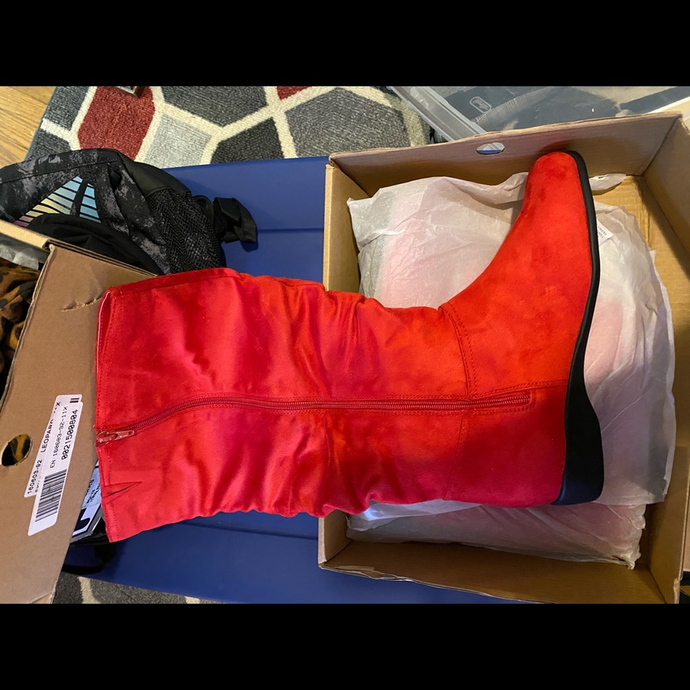 BrandNew Red Boots